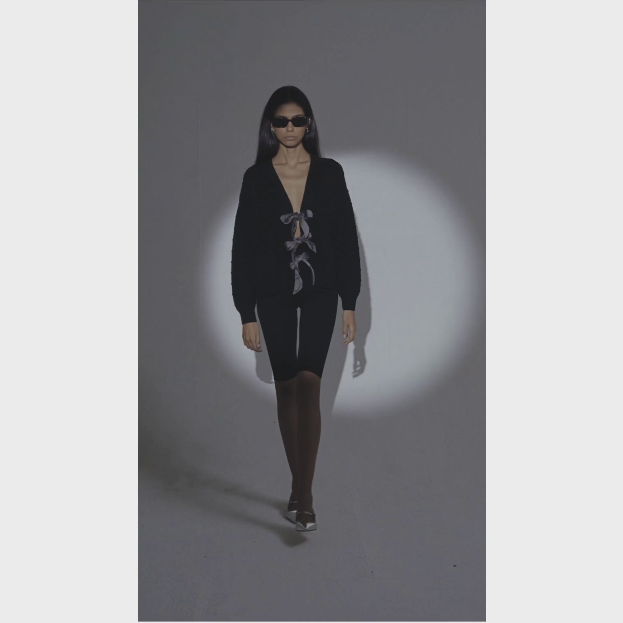 The Capri Pants in Black