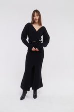 Load image into Gallery viewer, Ribbed Voluminous Sweater in Black
