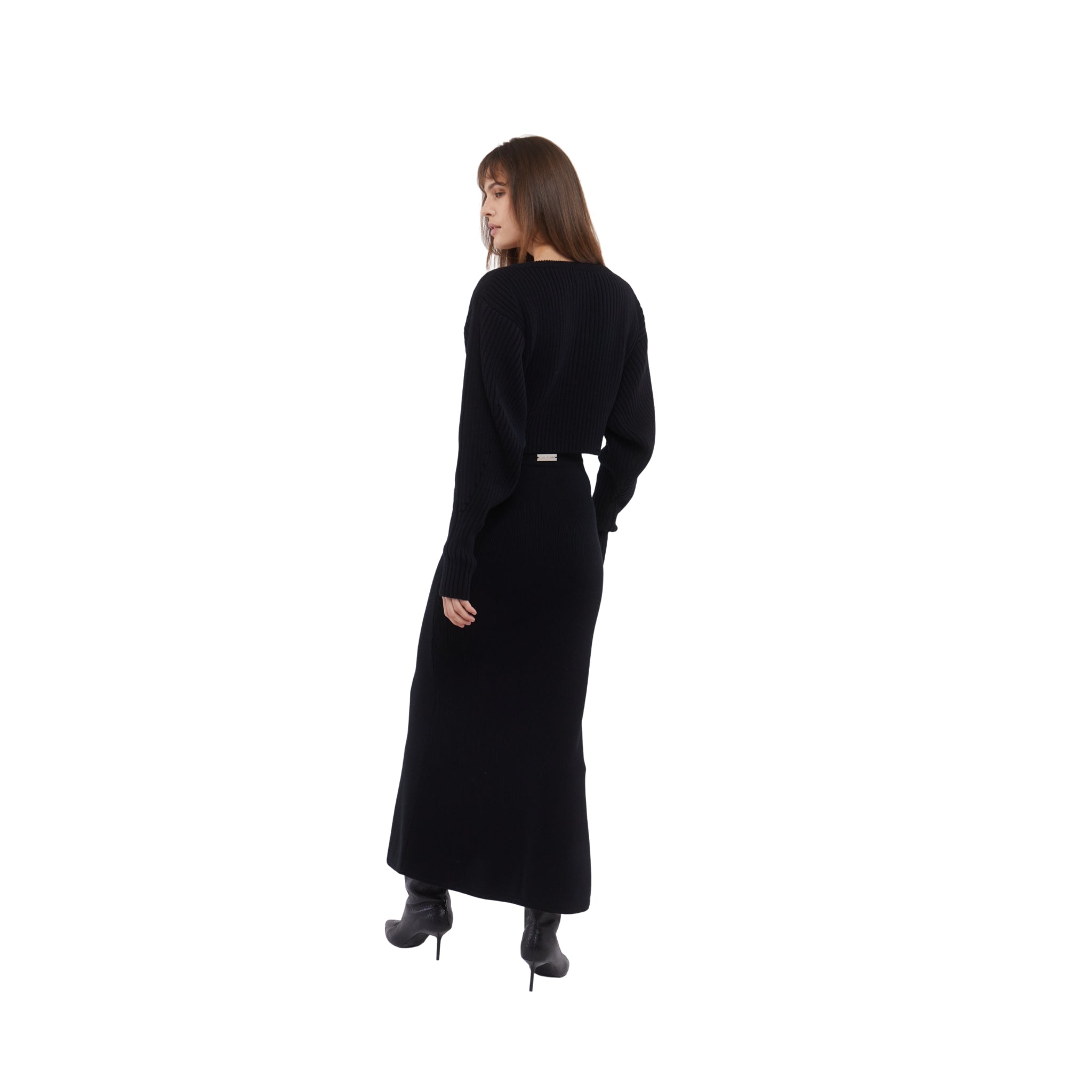 Ribbed Voluminous Sweater in Black