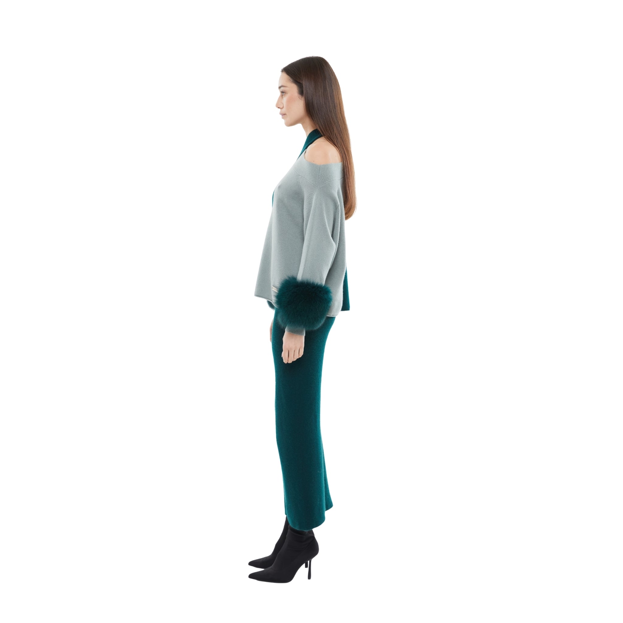 The Criss Cross Sweater with Cuffs in Meadow & Emerald