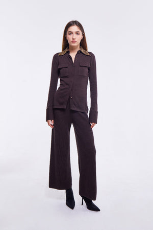 Fitted Shirt with Embellished Collar in Chestnut