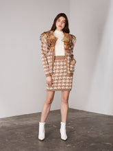 Load image into Gallery viewer, Caramel Houndstooth Buttoned Cardigan
